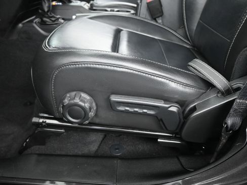 Used 2021 Jeep Wrangler Unlimited Sahara image 11