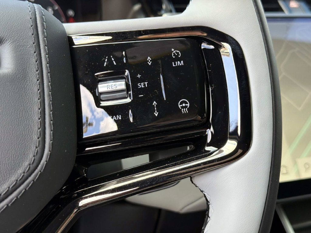 New 2026 Land Rover Range Rover Velar S AWD/4WD image 28