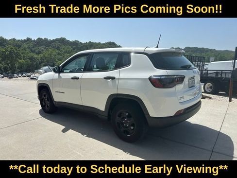 Used 2020 Jeep Compass Sport w/ Cold Weather Group FWD image 4