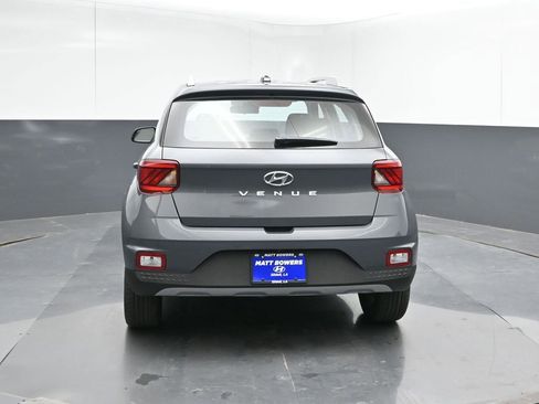 New 2026 Hyundai Venue SEL FWD image 4