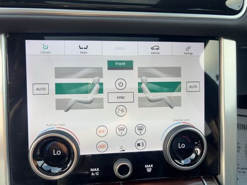 Used 2019 Land Rover Range Rover HSE AWD/4WD image 17