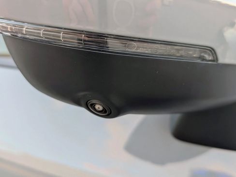 Used 2022 Nissan Rogue Platinum w/ Head-Up Display Package image 12