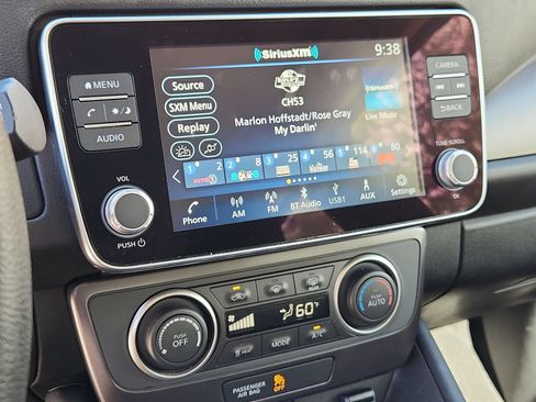 Used 2025 Nissan Leaf S FWD image 21