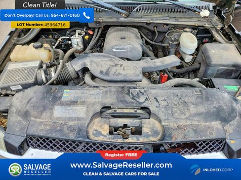 Used 2003 Chevrolet Avalanche 4x4 w/ Suspension Package, Off-Road image 15