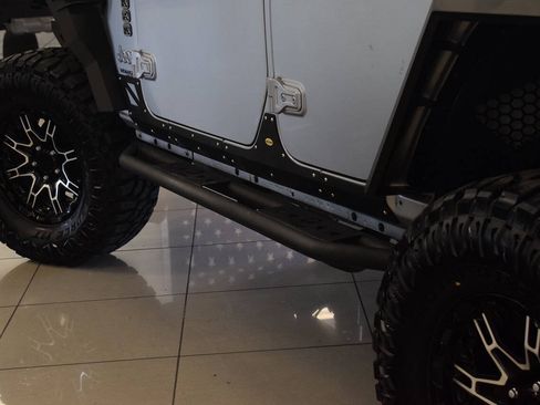 Used 2018 Jeep Wrangler Unlimited Sport S AWD/4WD image 31