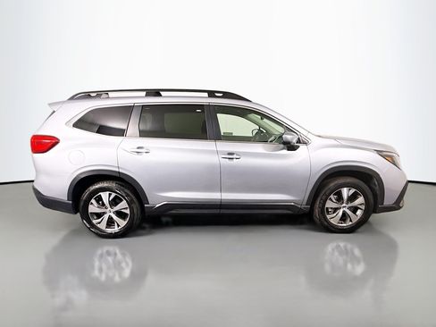 Used 2025 Subaru Ascent Premium AWD/4WD image 11