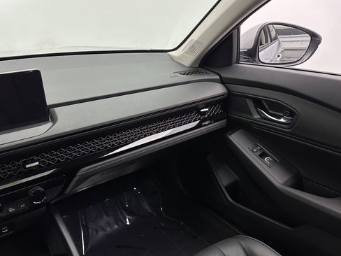 Used 2023 Honda Accord EX-L image 31