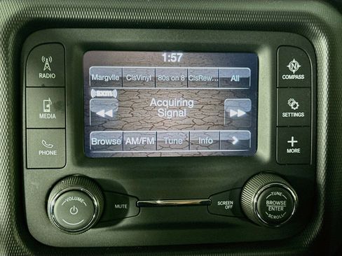 Used 2020 Jeep Gladiator Sport AWD/4WD image 19