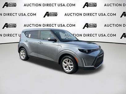 Used 2023 Kia Soul S