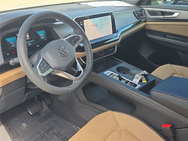 Used 2024 Volkswagen Atlas Cross Sport SE FWD image 17