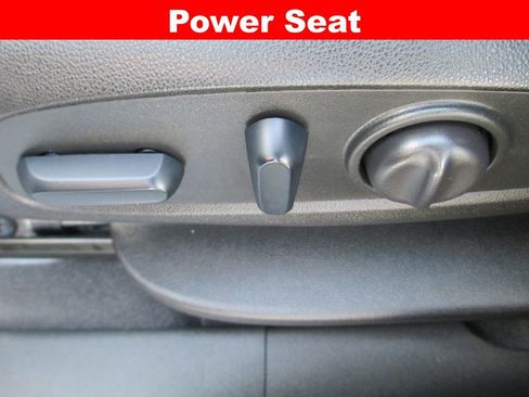 Used 2022 GMC Terrain SLE w/ Driver Convenience Package FWD image 22