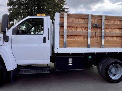 Used 2008 Chevrolet Kodiak C4500 2WD Regular Cab image 2