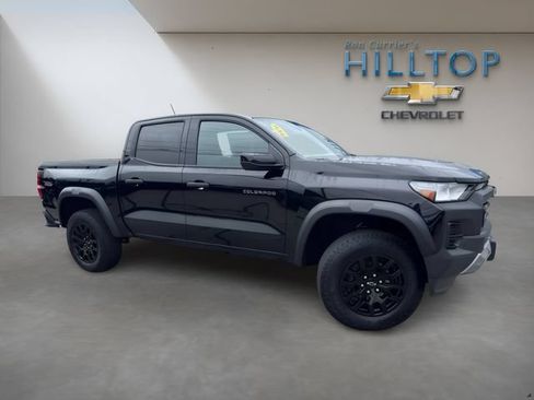 Used 2024 Chevrolet Colorado Trail Boss w/ Advanced Trailering Package AWD/4WD image 2