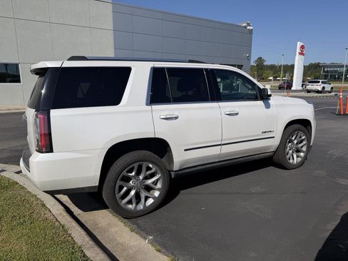 Used 2019 GMC Yukon Denali w/ Denali Ultimate Package image 7