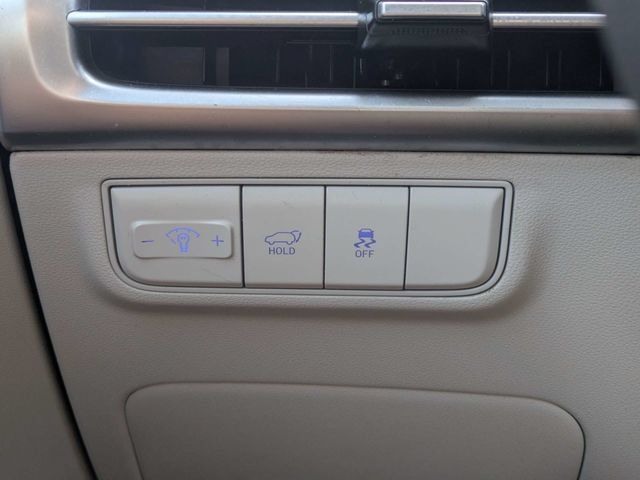 Used 2025 Hyundai Tucson SEL FWD image 25