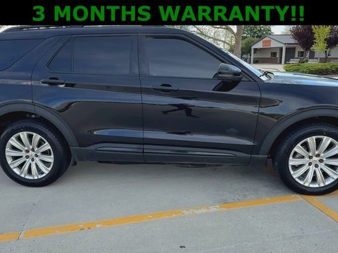 Used 2022 Ford Explorer King Ranch w/ Premium Technology Package image 2