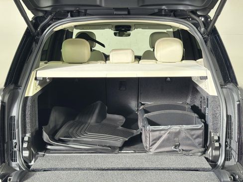 New 2026 Land Rover Range Rover SE image 29