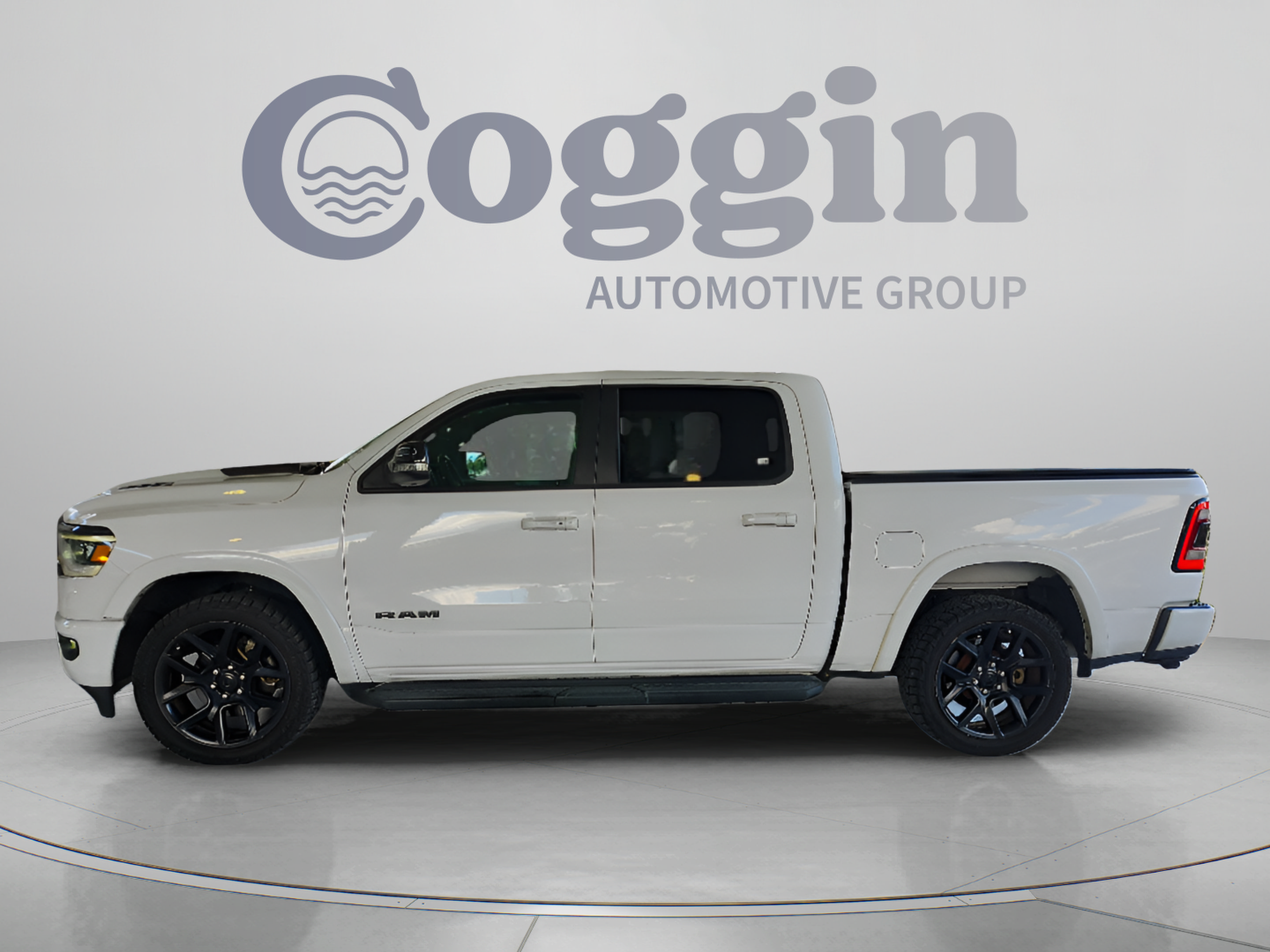 Used 2021 RAM 1500 Laramie w/ Night Edition AWD/4WD image 2