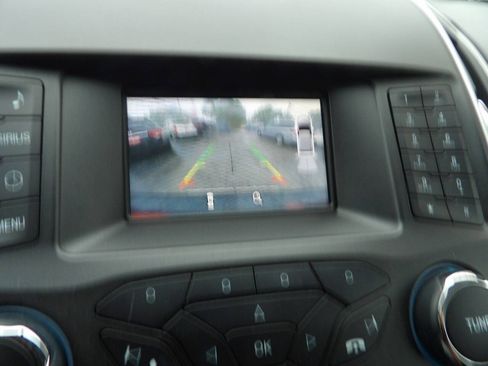 Used 2017 Ford Edge SEL w/ Class II Trailer Tow Package AWD/4WD image 11