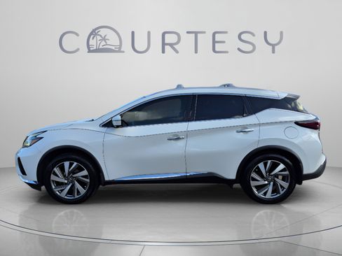 Used 2019 Nissan Murano SL FWD image 2