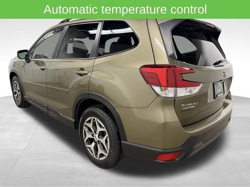 Used 2023 Subaru Forester Premium AWD/4WD image 8