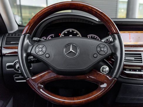 Used 2011 Mercedes-Benz S 550 image 26