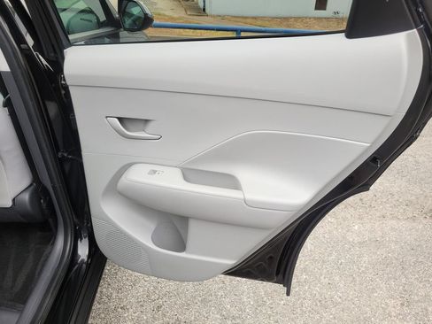 Used 2025 Hyundai Kona SEL FWD image 10