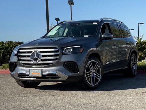 Certified 2026 Mercedes-Benz GLS 450 4MATIC image 2