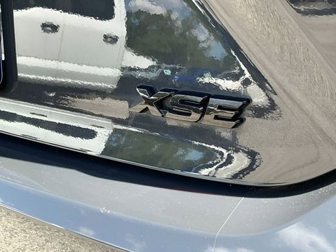 Used 2025 Toyota Camry XSE FWD image 16