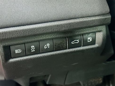 Used 2025 Toyota Camry LE image 13