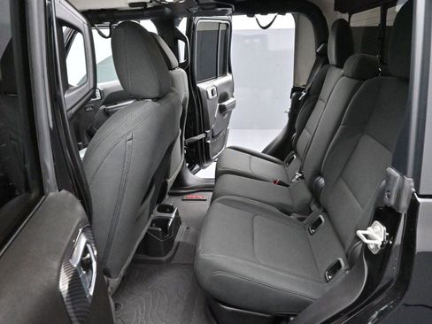 Used 2023 Jeep Gladiator Sport image 27