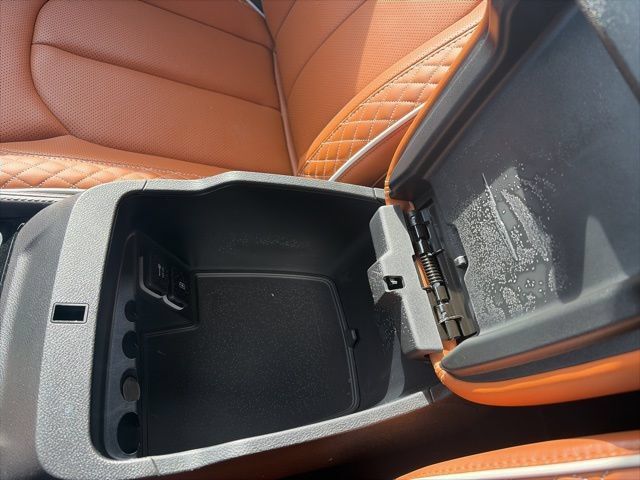 Used 2024 Chrysler Pacifica Pinnacle FWD image 25