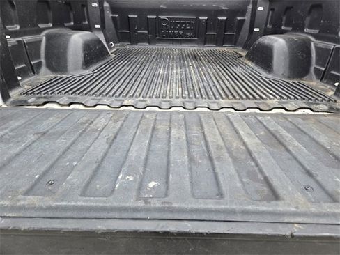 Used 2023 GMC Sierra 1500 SLE w/ X31 Off-Road Package image 31