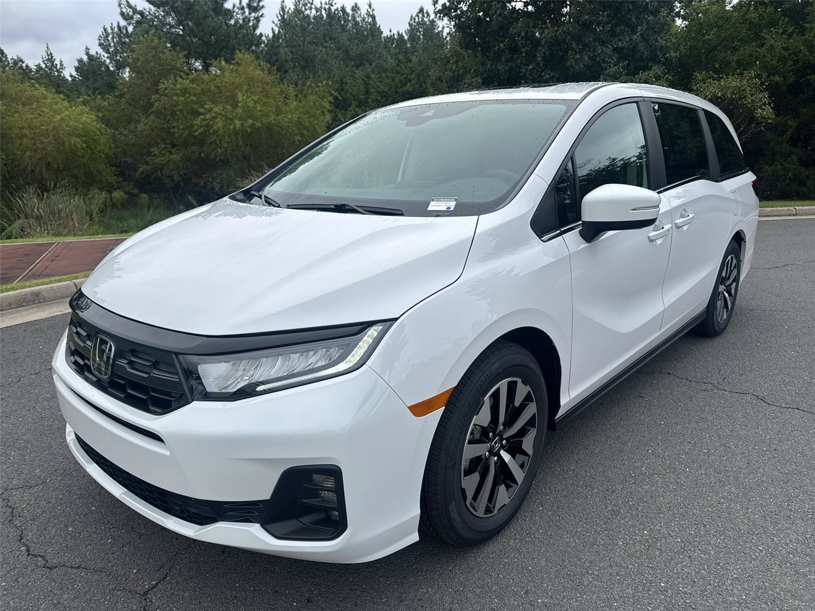 New 2027 Honda Odyssey EX-L image 3