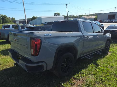 Used 2024 GMC Sierra 1500 Elevation AWD/4WD image 8