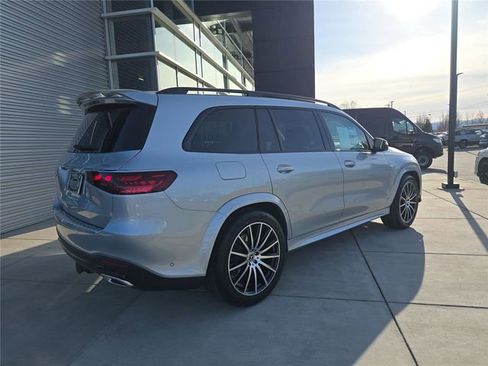 New 2026 Mercedes-Benz GLS 450 4MATIC image 3