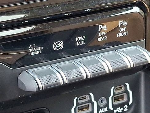 Used 2022 RAM 2500 Limited image 22