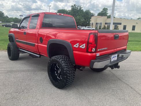 Used 2006 Chevrolet Silverado 2500 LT AWD/4WD image 5