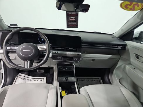 Certified 2025 Hyundai Kona SEL AWD/4WD image 14