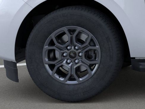 New 2025 Ford Expedition Active image 19