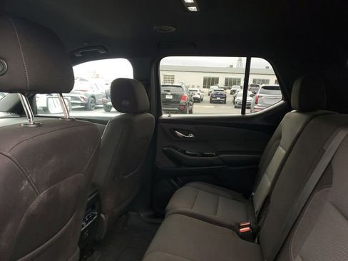 Certified 2022 Chevrolet Traverse LT w/ LPO, Floor Liner Package image 10