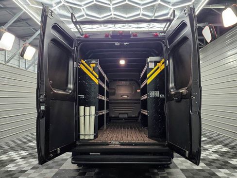 Used 2022 RAM ProMaster 3500 w/ Premium Convenience Group FWD image 11