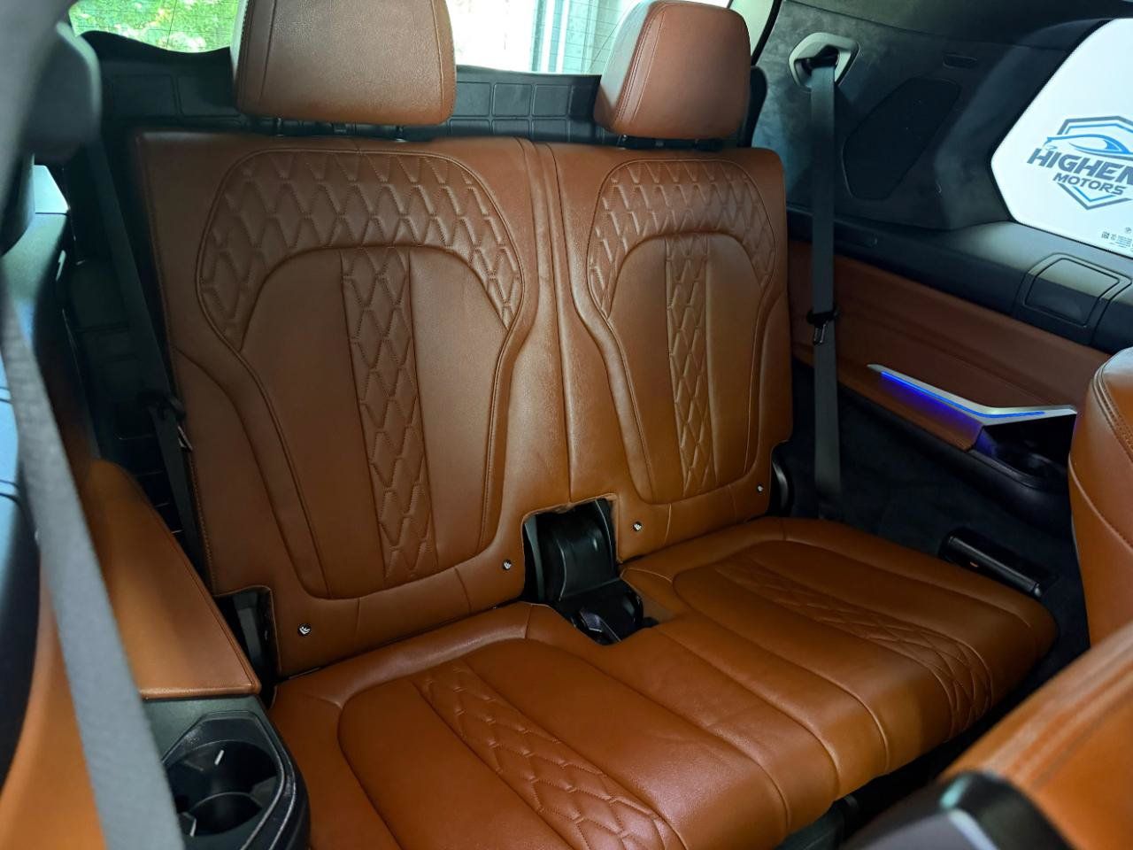 Used 2022 BMW X7 M50i w/ Dynamic Handling Package AWD/4WD image 29