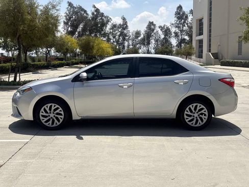 Used 2015 Toyota Corolla LE FWD image 6