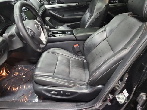 Used 2019 Nissan Maxima 3.5 SL w/ Floor Mat Group FWD image 10