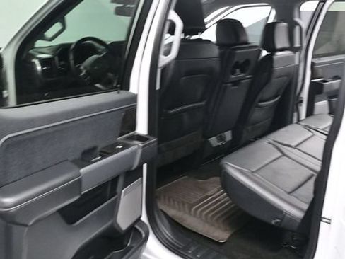 Used 2022 Ford F150 Lariat w/ Equipment Group 501A Mid AWD/4WD image 17