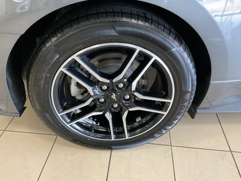 Used 2021 Ford Mustang Premium image 8