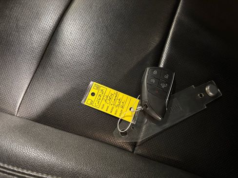 Used 2022 Chevrolet Silverado 1500 LTZ AWD/4WD image 32