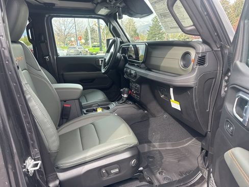New 2026 Jeep Gladiator Mojave AWD/4WD image 13