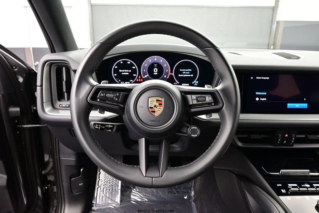 Certified 2024 Porsche Cayenne AWD/4WD image 9